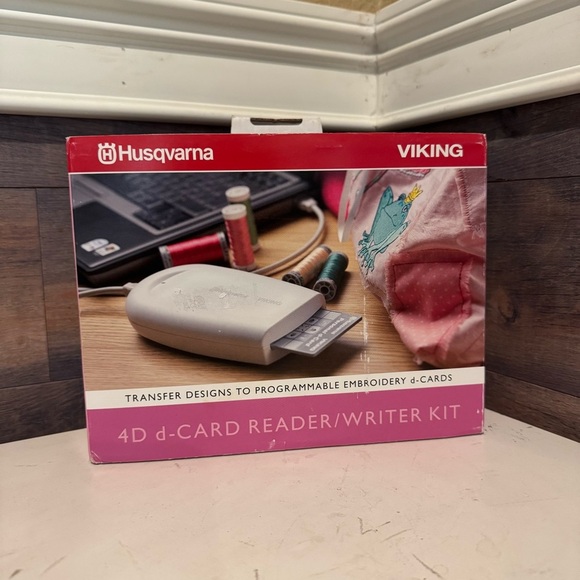 Husqvarna Viking D CARD READER WRITER Kit Embroidery Software 4 Windows 95 98 XP - Picture 1 of 7